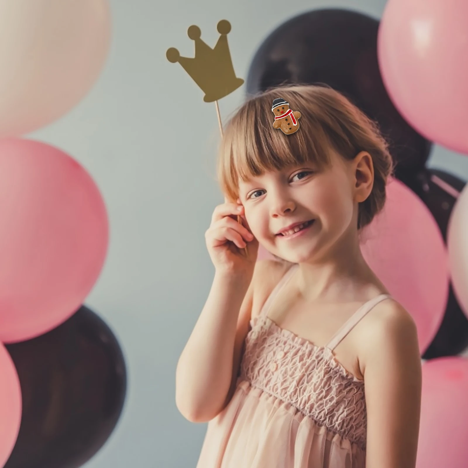 

40Pcs Resin Christmas Accessories DIY Craft Kit for Pendant Jewelry Mobile Case Decor Handmade Holiday Gift Supplies