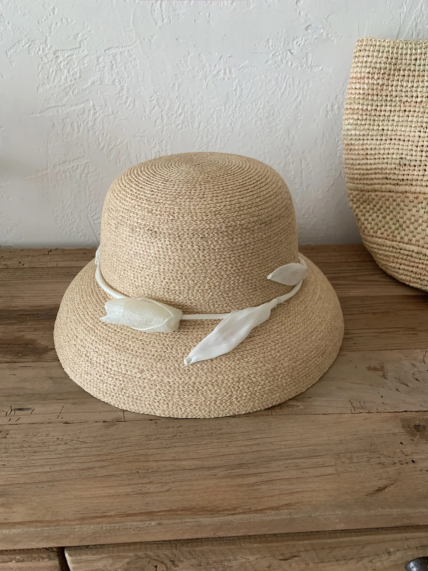 エレガントな夏のチューリップ柄ラフィット麦わら帽子-レディース-春夏-ビーチバケーション-日よけ-フィッシャーマンハット-花柄-ラウンドトップ