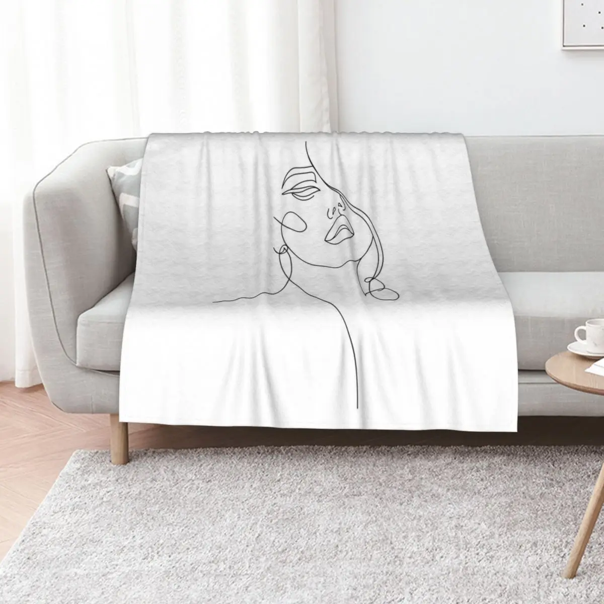 

Elegant Minimalist Face in One Line Throw Blanket Beach for babies Shaggy anime Blankets
