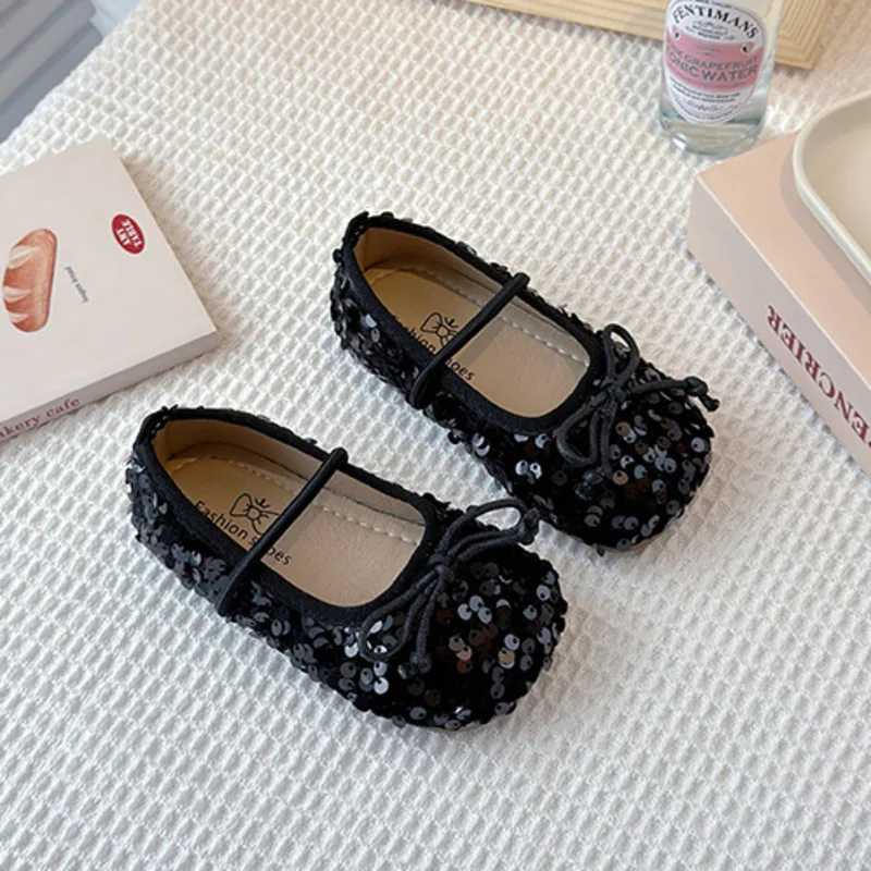 Sepatu Flat Pesta Anak Perempuan Busur Bling Sepatu Putri Anak Sol Lembut Dangkal Pita Elastis Flat Balet Anak-anak Balita PU Solid