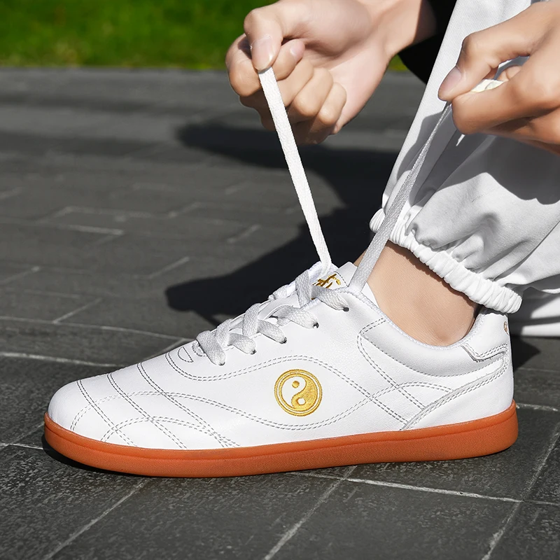 Hot Sale 2025 New Lightweight Wearable High Quality Chinese Martial Arts Shoes Comfortable Taiji Shoes Very Good