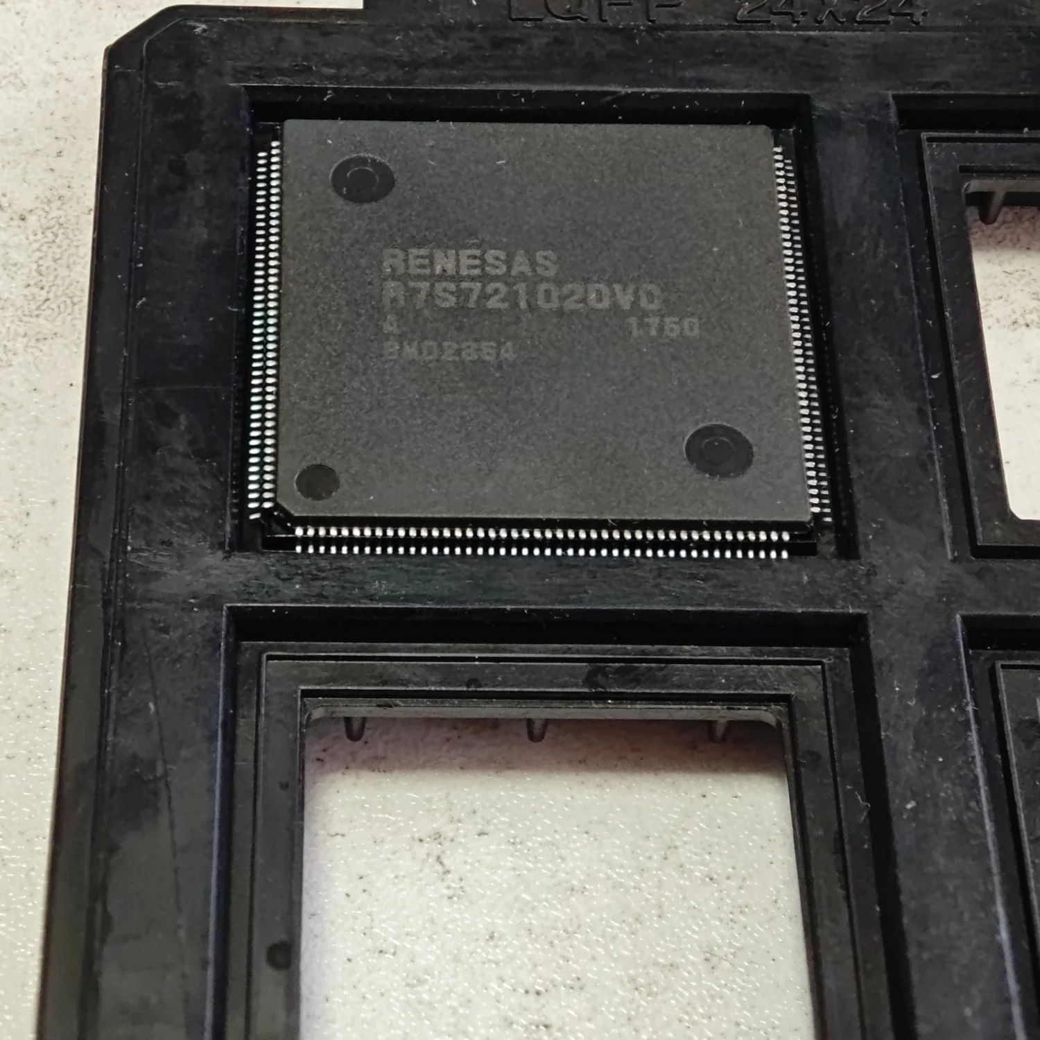 1~10pcs/lot R7S721020VC R7S721020VCFP QFP176 100% Brand New Original.