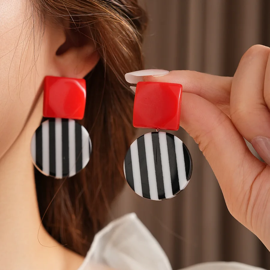 Women's Geometric Square Black White Striped Drop Earrings