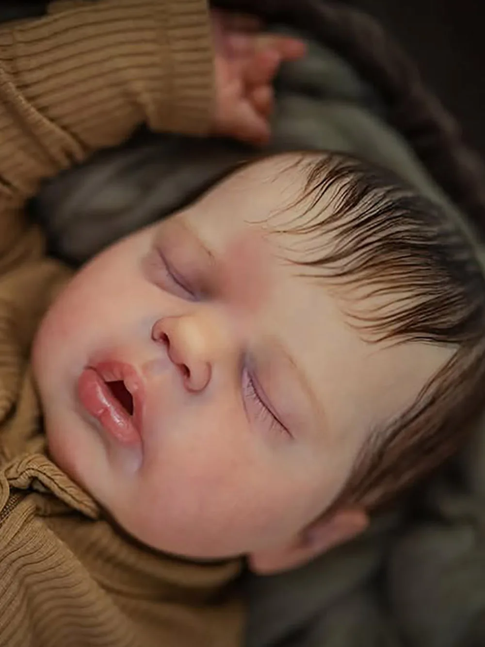 soft-cotton-body-22inch-alexis-lifelike-reborn-sleeping-baby-doll-multiple-layers-painting-skin-hand-rooted-hair-collectible