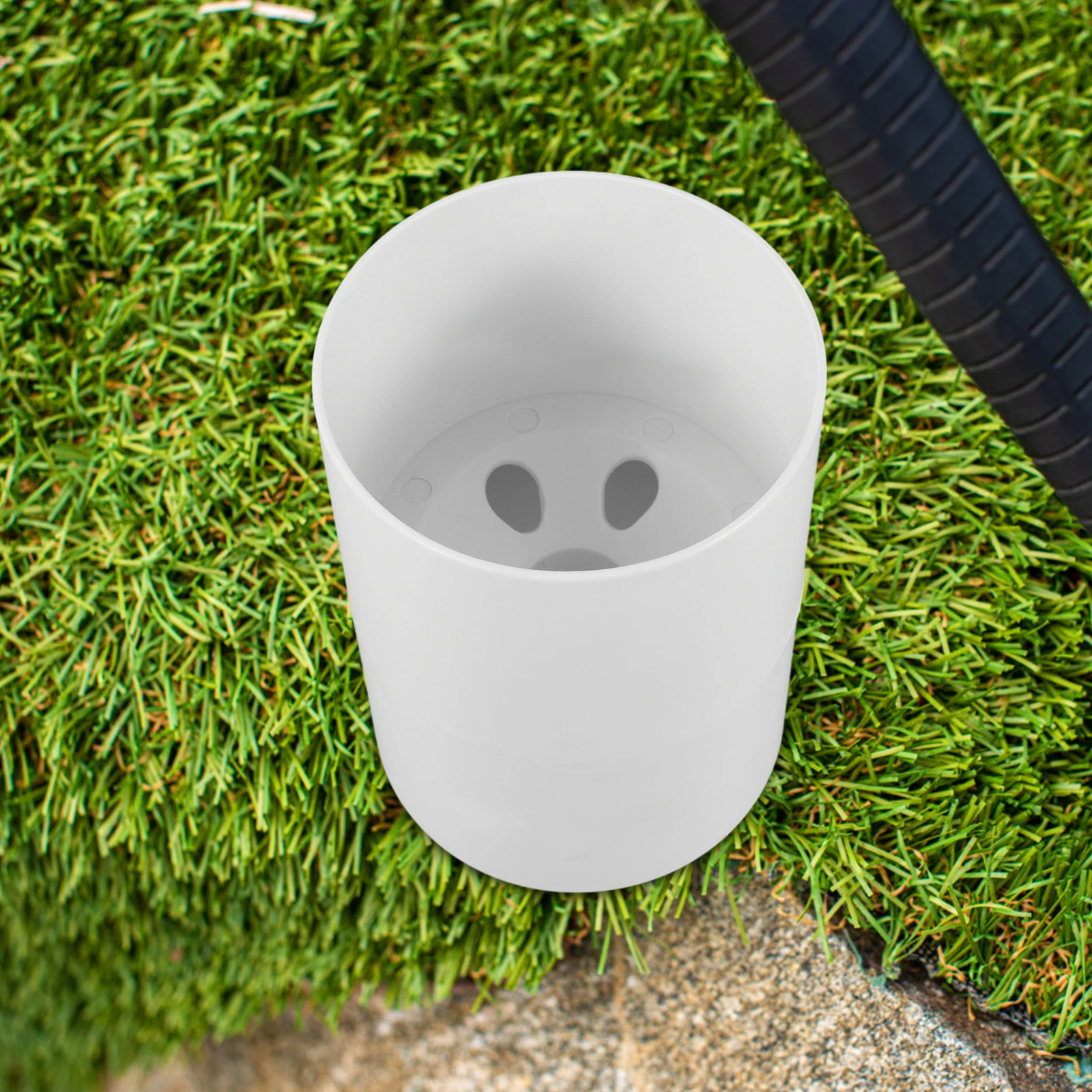 

Golf Cup Plastic Hole for Putting Golfing Equipment Green Durable Portable Training Equipment Replaceable White