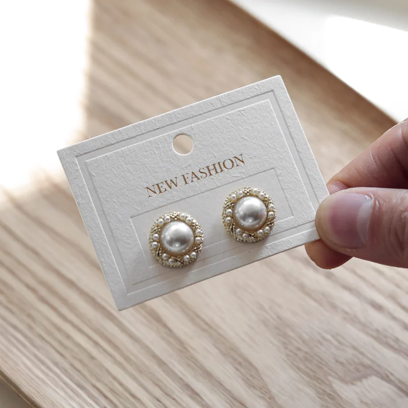 New Hot 600gsm High quality Custom Beige Paper Popular Earrings stud Packaging Display Card Hang Favor Label Tag Cardboard