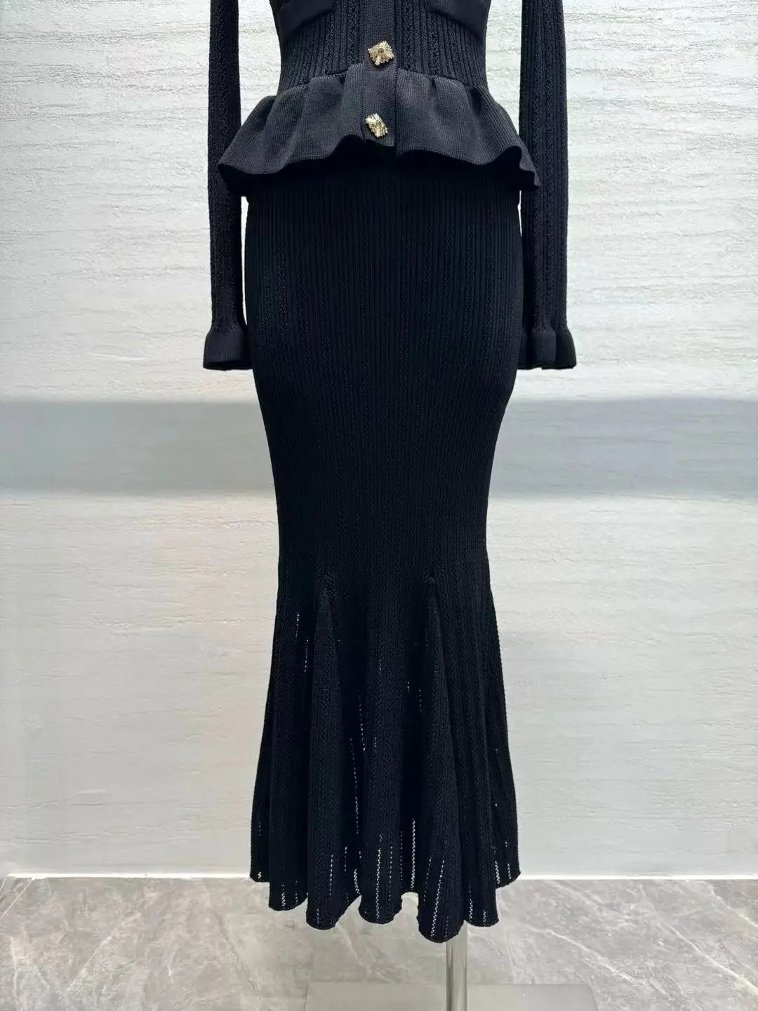 Black Long Sleeve V Neck Wasp Waist Midi Dress