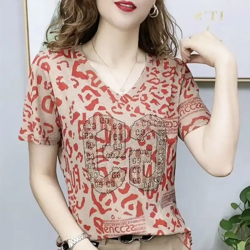 2023 Summer New Women\'s Fashion Ice Silk Short Sleeve V-Neck T-shirt Casual Pullover Tees Female Clothing Letter Vintage Tops