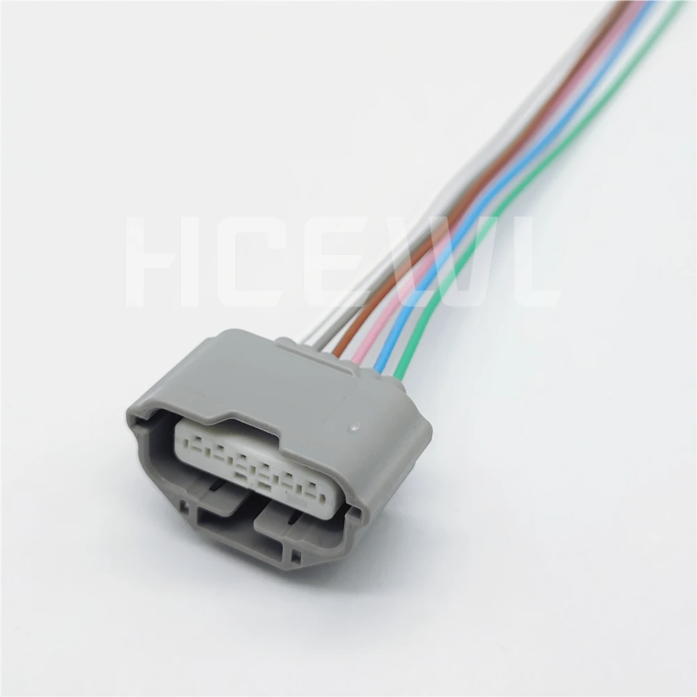 High quality original car accessories 7287-3839-40 6P car connector wire harness plug