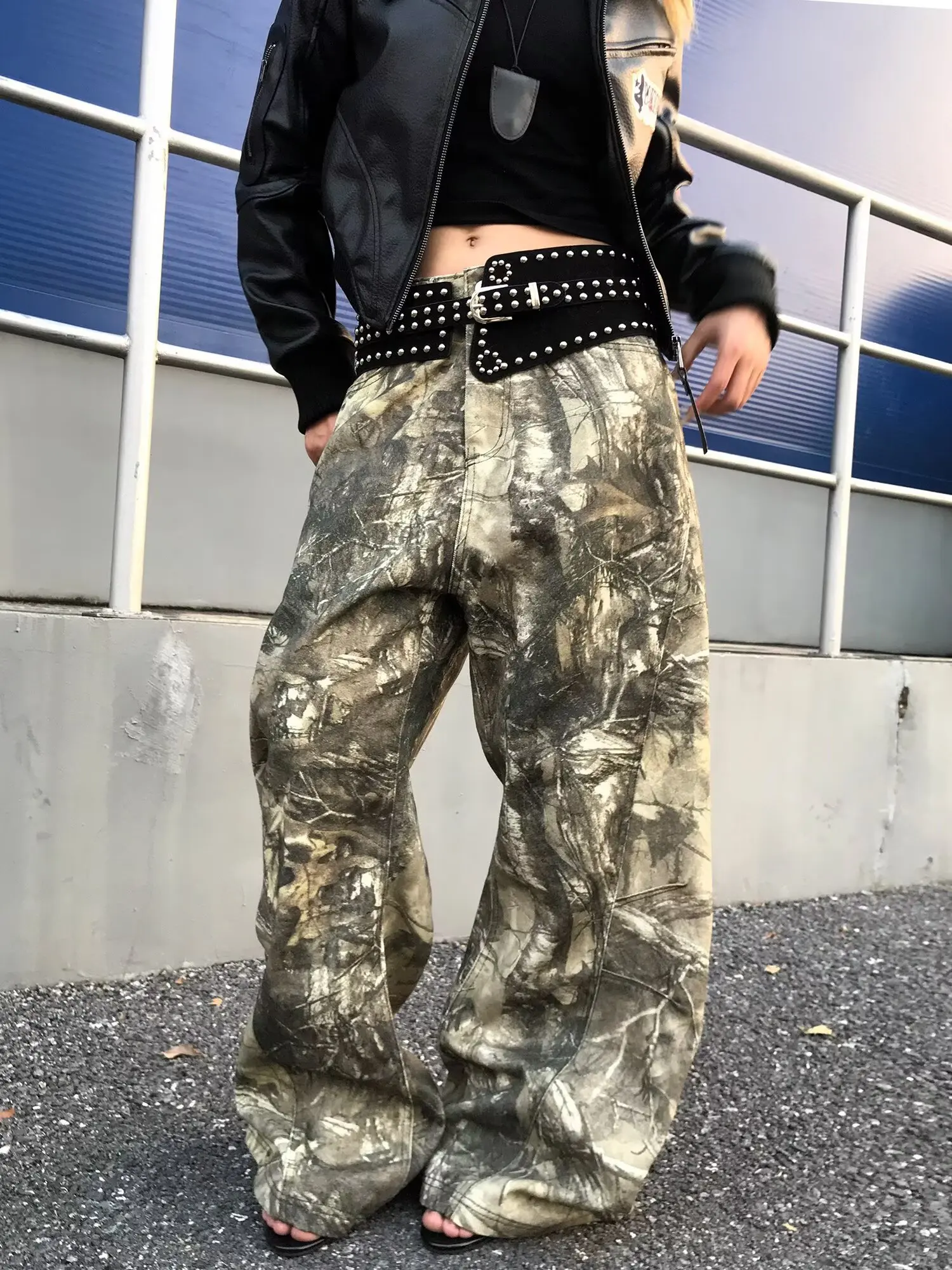 Retro Autumn Casual Digital Camouflage Printed Straight Leg Pants Women Breathable Sports Fitness Loose Wide Leg Pants