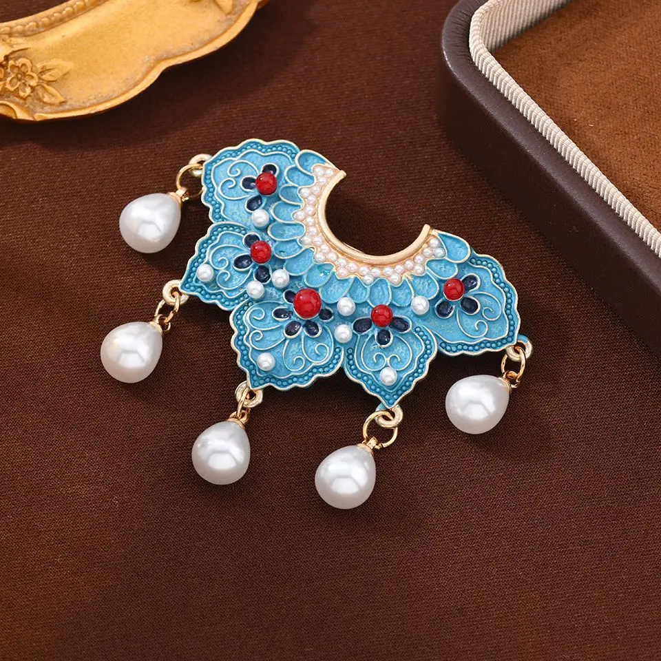 Faux Enamel Cloud Shoulder Tassel Brooch Pin Chinese Style Decorative Lapel Pin For Cheongsam Hanfu Outfits Elegant Vintage Gift