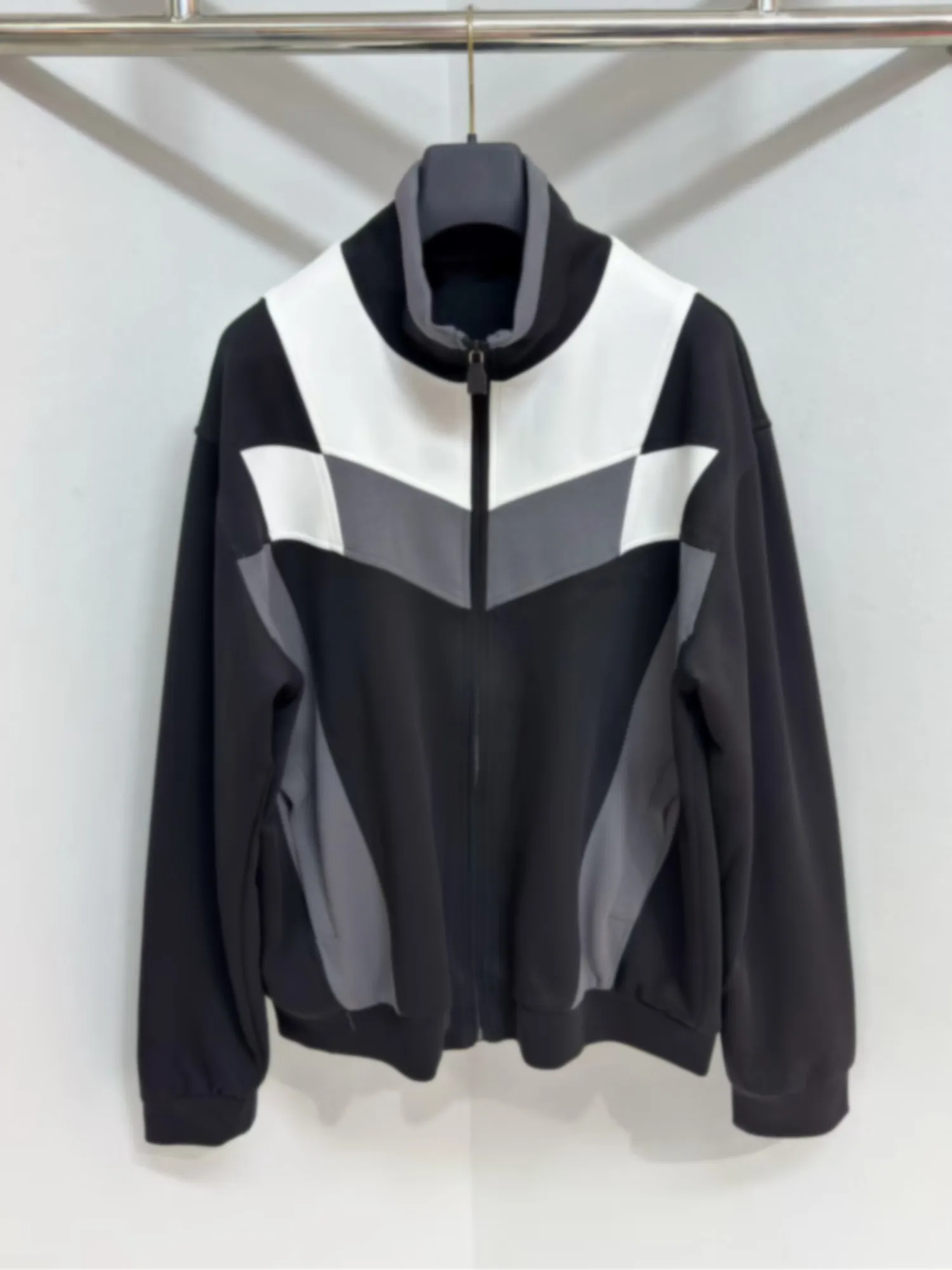 

Universal Zipper Jaet Long Sve Stand Collar Color Blo Splicing Faionable Early Spring New Sle for Men And Women