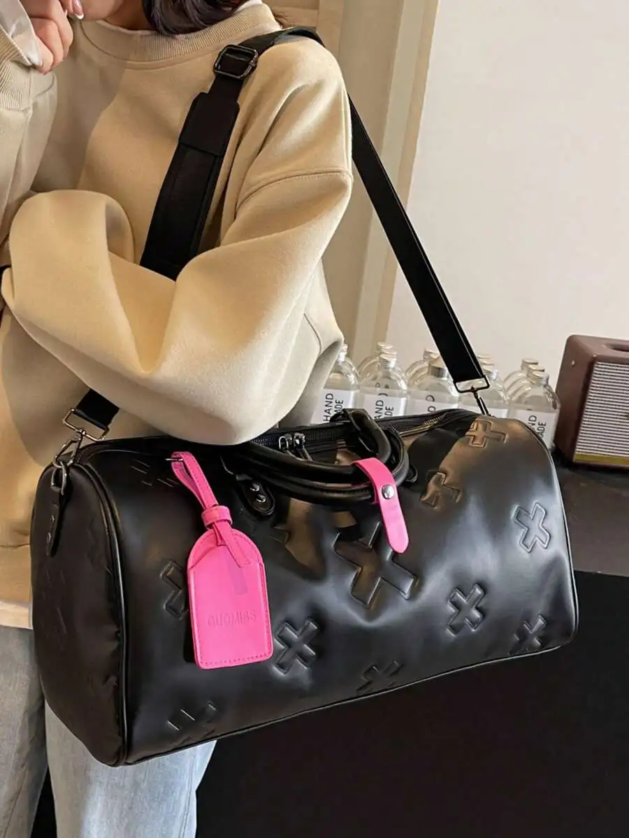 1pc Fashionable Cool Multifunctional Large Capacity Solid Color PU Embossed Soft Thick Padded Travel Bag With Contrast Color Boarding Pass Pendant Design, Suitable For Men And Women, Perfect For Casual Vacation, Business Travel And Back To School Season