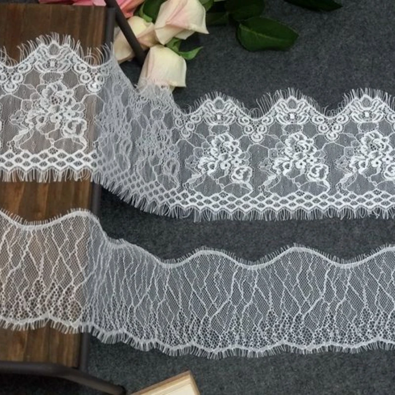 High Quality Lace Trim Scalloped Eyelash Lace Fabrics Clothing Accessories White Chantilly Lace for Dress Needle Work