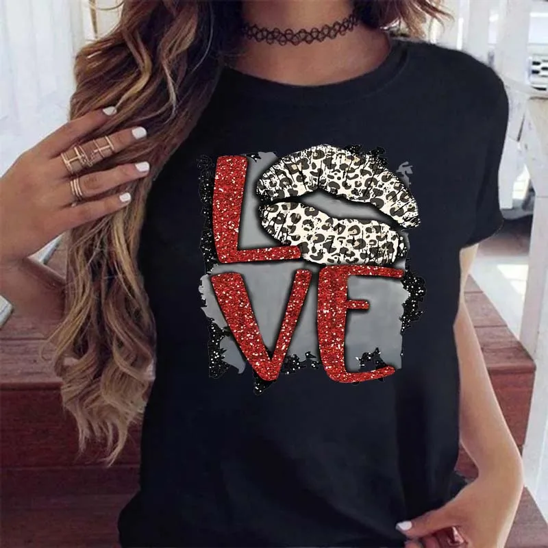 Fahion Women Pink Lips Leopard Graphic T Shirt Casual O-neck Sexy Black Tees Kiss Lip Funny Girls Tshirt Harajuku