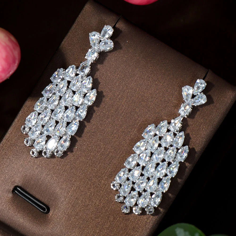 

HIBRIDE New Cubic Zirconia Drop Earrings For Women Fashion Water Drop Shape Party Jewelry Bridal Wedding Accessories Gifts E-557