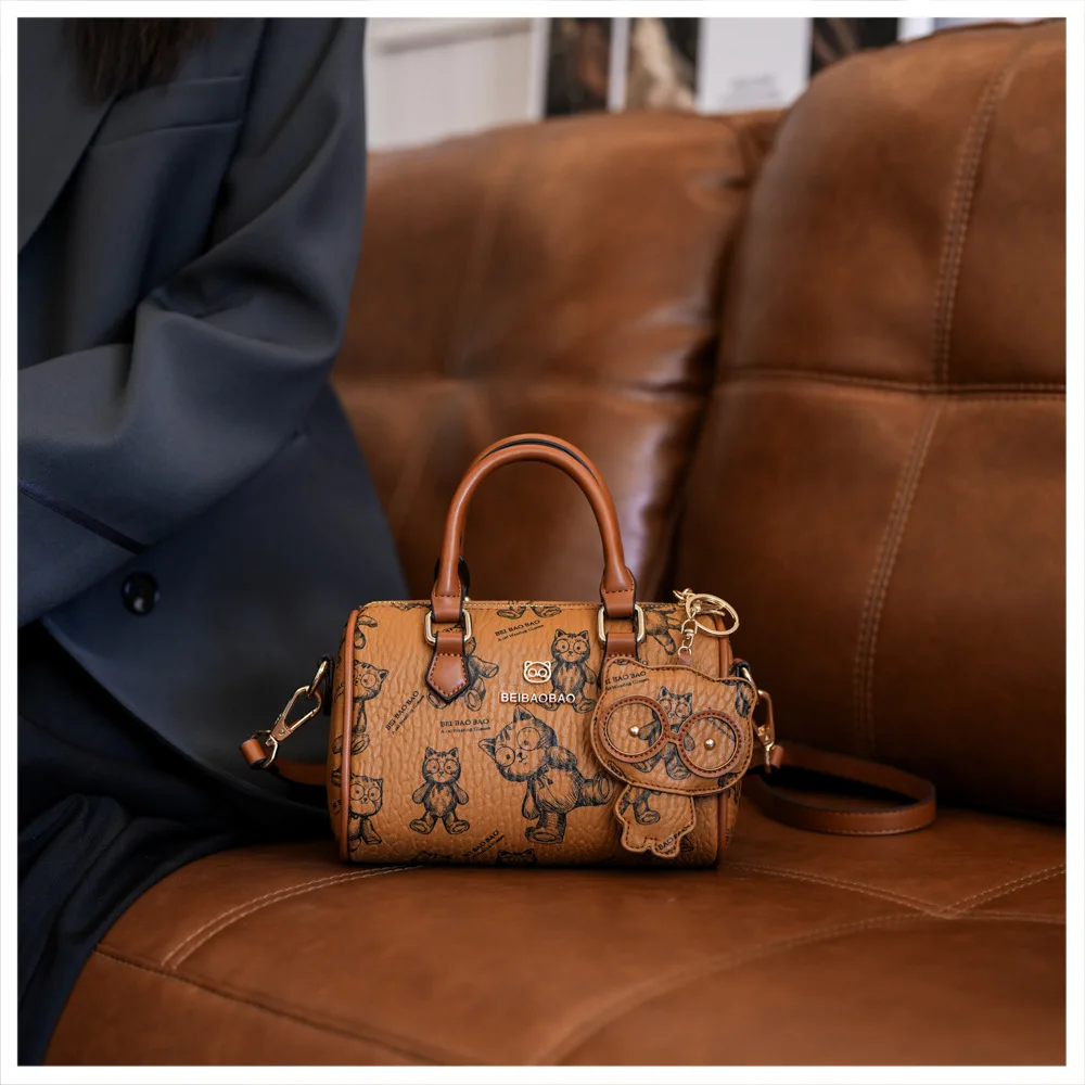 

2025 New Commuter Bag Crossbody Bag Fashion Handheld Women's Bag Cartoon Versatile Single Shoulder Trendy Lightweight Bag