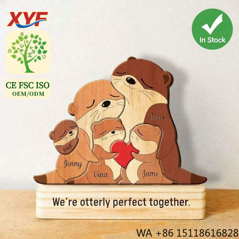 Custom Wooden Sea Otter Sculpture with 2-5 Names Pine Wood Family Statue Nordic Style Home Decor Tabletop Art Accent Gift