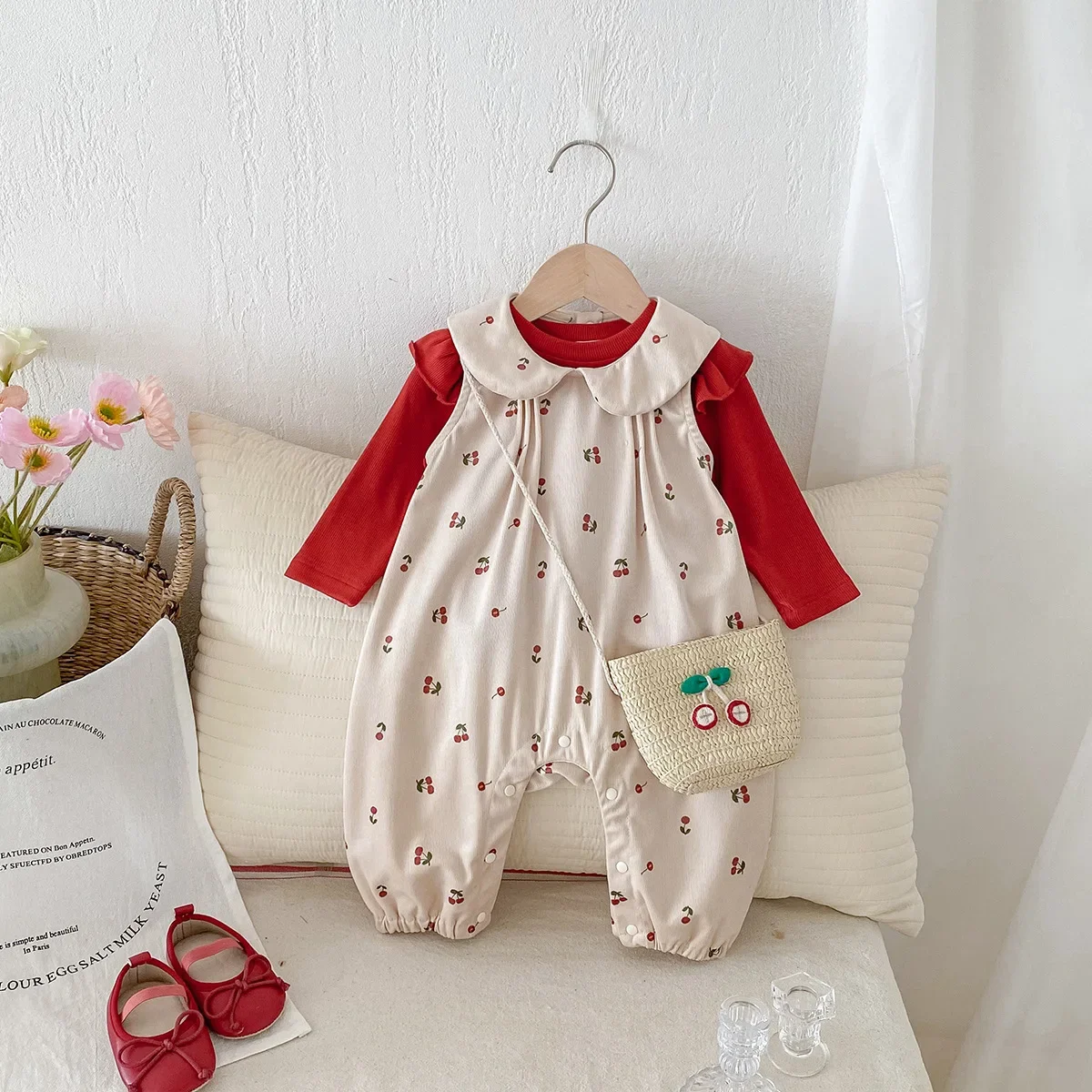 

Undershirt Jumpsuit Set Spring and Autumn New Korean Baby Versatile Undershirt Fashion Fleece Combo Two Piece Set
