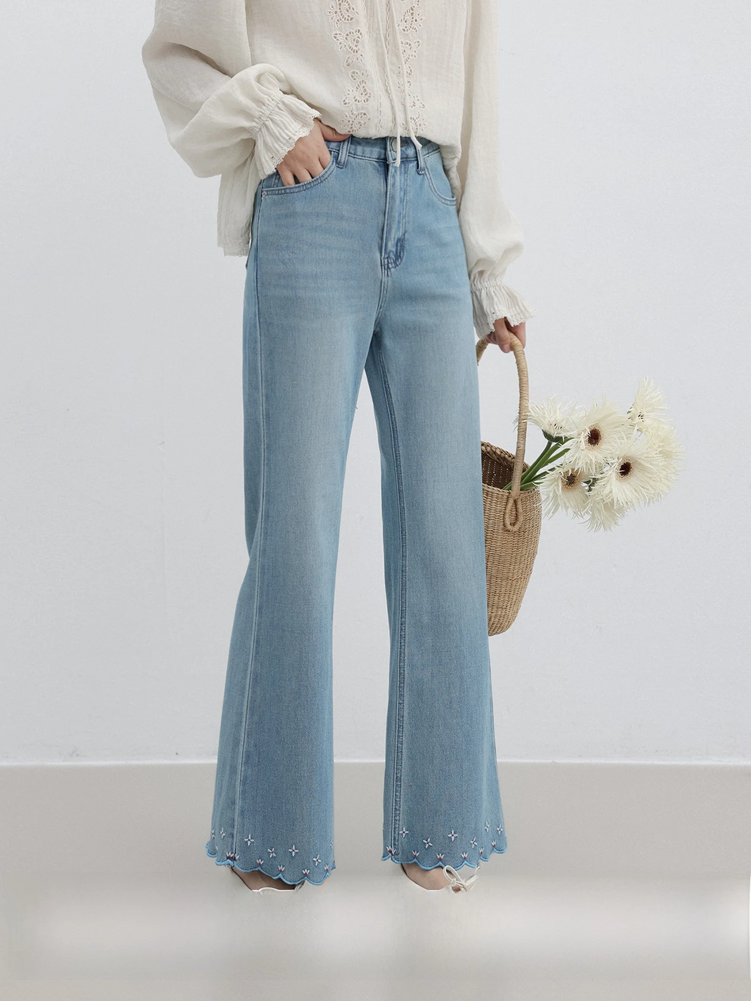 

Light Blue Embroidered Flared Jeans Women's High Waist Cotton Stretch Zipper Closure Straight Leg Jeans Spring New Style