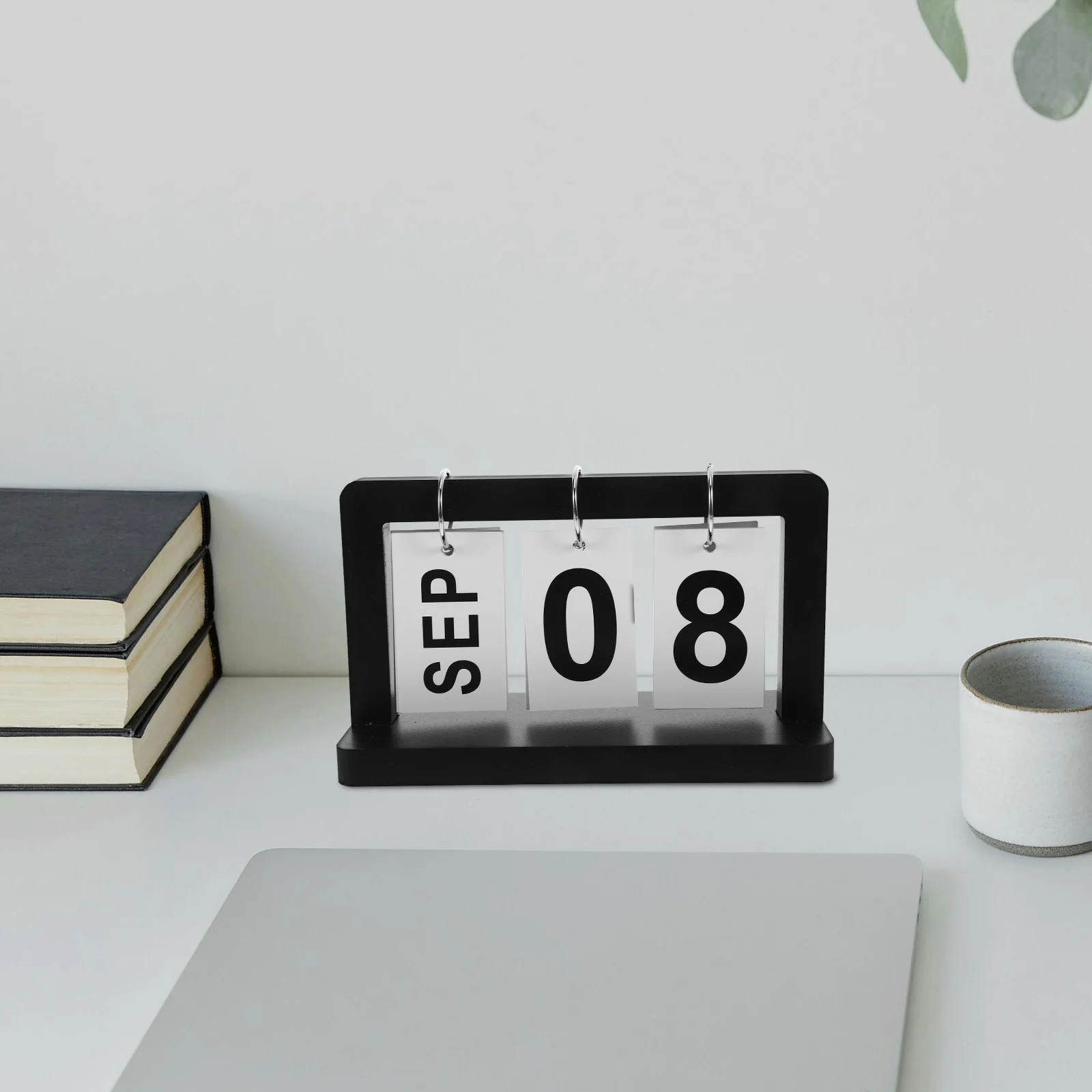 

1pcs Wooden Desk Decor Reusable Flip Calendar Standing Perpetual Tabletop Calendar For Office Home Hotel Desktop Decoration
