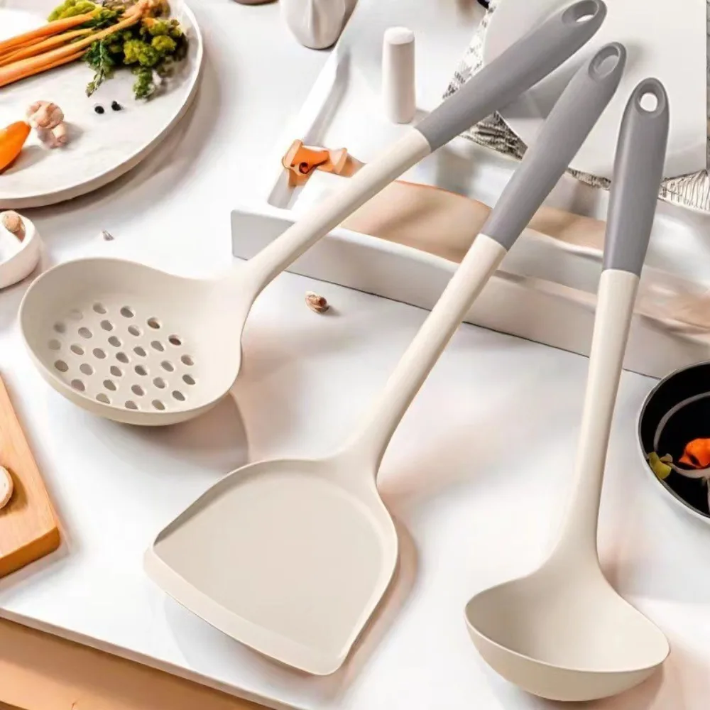 

4/3Pcs Heat Resistant Silicone Spatula Cooking Set High Temperature Resistant Anti-scalding Cooking Spatula Colander Long Handle