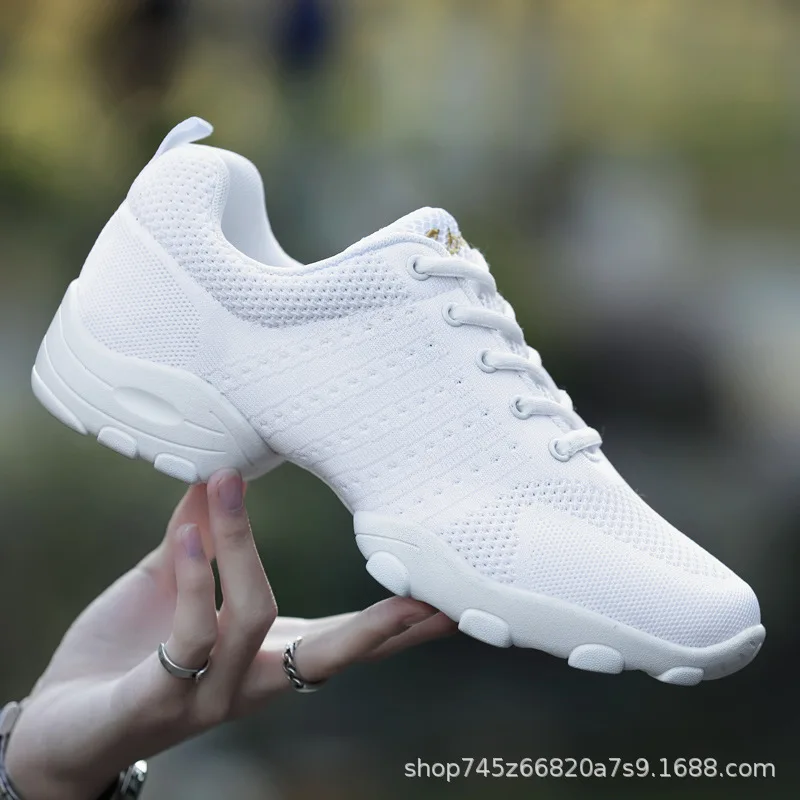 New Soft Sole Men Shoes Sports Anti-skid Square Dance Shoes Sneakers Net Jazz Shoes Fitness Team Performance Shoes