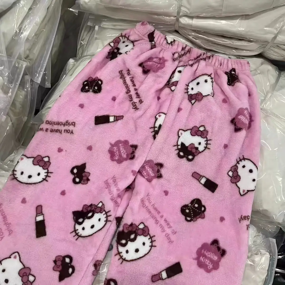 Sanrio Cute Cartoon Kuromi Kitty Plush Flannel Pajama Pants for Women In Autumn and Winter, Plush Insulation, Casual Home Pants