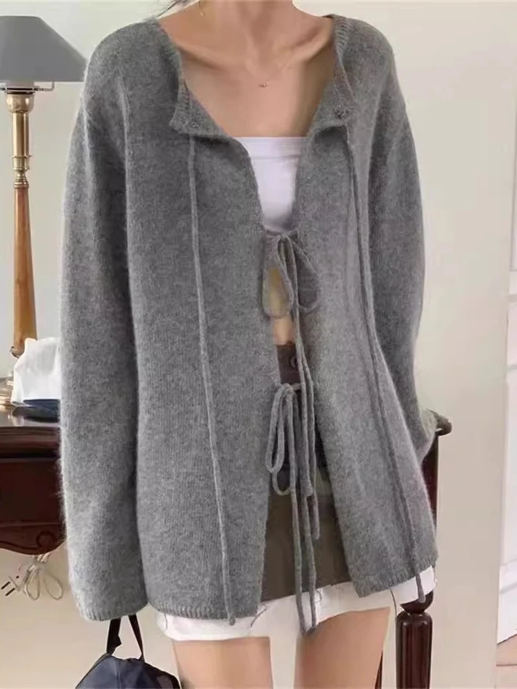 

Корейский модный кардиган с длинным рукавом и круглым вырезом на шнуровке, однотонный дизайн, свитера, свободные универсальные вязаные топы, 2025 г., женская одежда