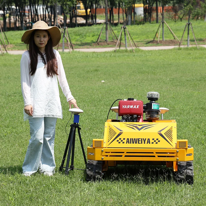 Customized intelligent robot lawn mower, 550SGPS positioning system, optional industrial remote control for hillside pasture view 5