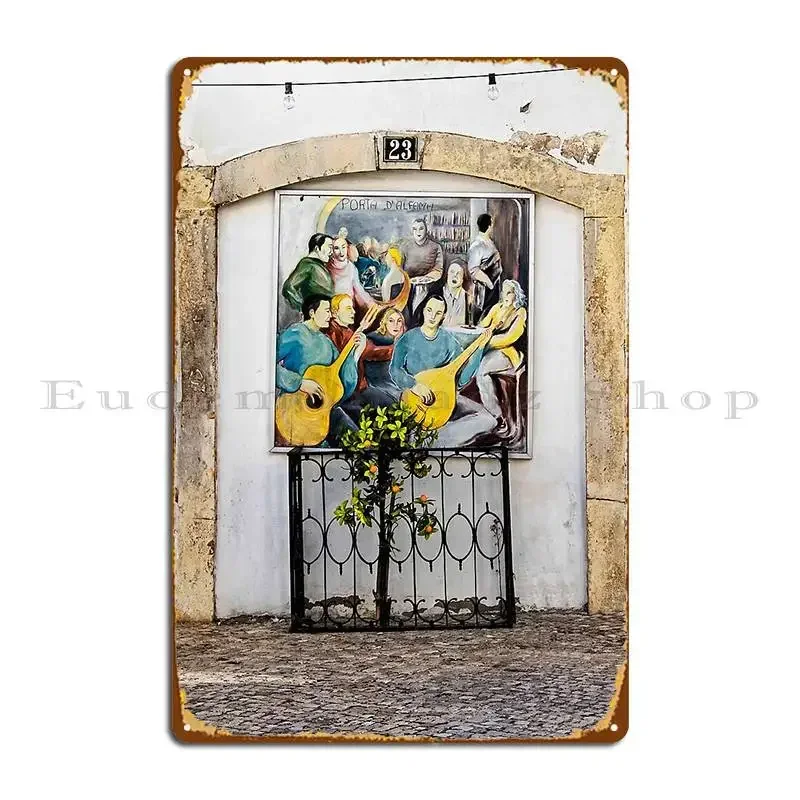 Na Rua da Alfama: Uma Homenagem à Música Fado - Placa de Metal, Pôster, Pratos de Festa, Mural de Parede, Placa Decorativa de Parede, Pôster de Lata