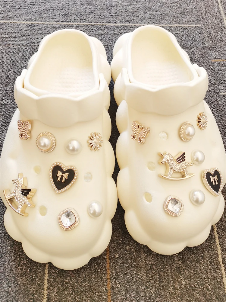 16-teiliges Set Himmlische Pferde-Blumen-Schuhcharms DIY-Zubehör Schmetterling Schleife Clogs Schuhschnallen Dekorationen Herzförmige Schuhclips – Detail 8