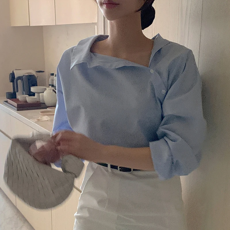 세련된 여름 줄무늬 느슨한 긴 소매 셔츠 여성의 세련된 디자인 턴 다운 칼라 버튼 업 한국 스타일 버블 슬리브