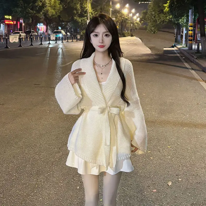 

Женский весенне-осенний свободный свитер, кардиган, слинг, мини-юбки, комплект из трех предметов, женские корейские милые вязаные пальто, жилет, бальное платье, костюмы