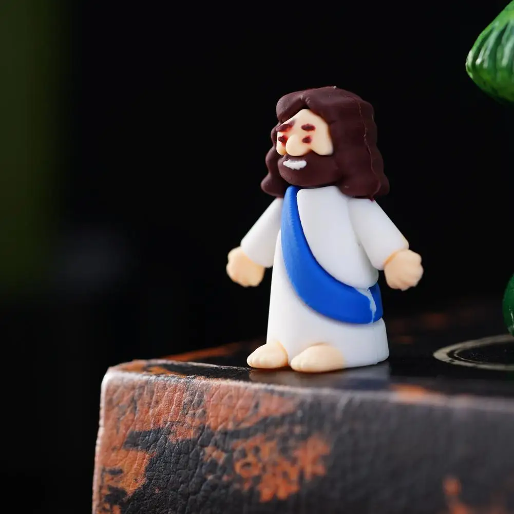 1pcs Brand-new Mini Jesus Statue Easter Decoration Jesus Toys Figure Christ Religious Savior Jesus Doll Easter Supplies