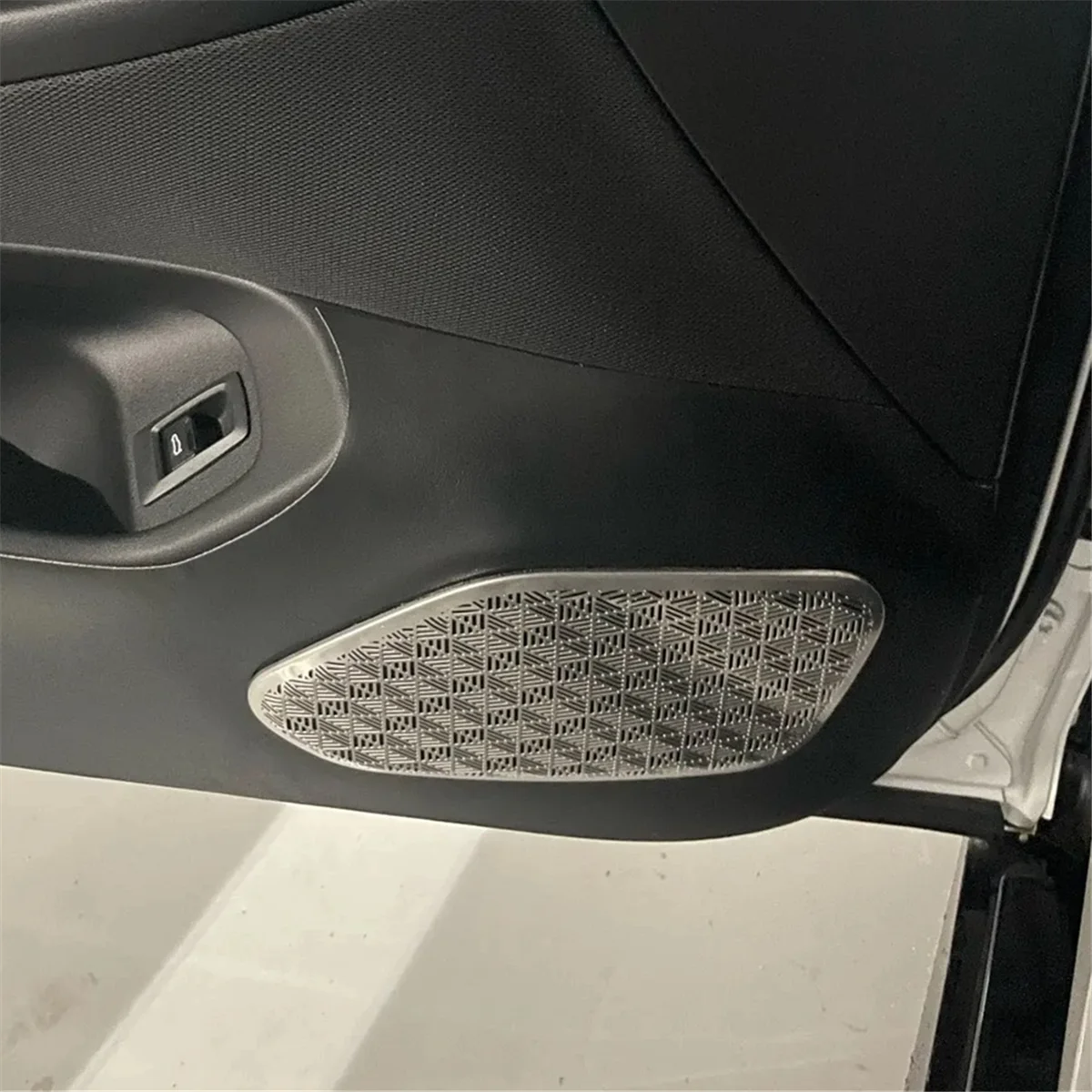 Couvercle de haut-parleur de porte de voiture en acier inoxydable, autocollants de décoration de garniture, accessoires intérieurs, BMW Série 5, G60, 2024