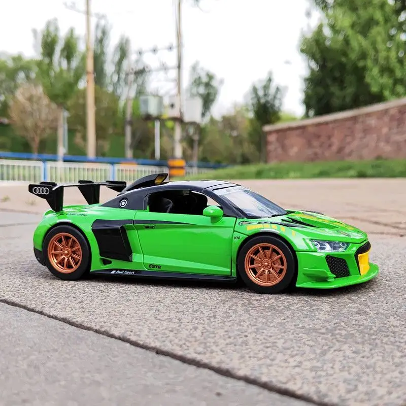 1:24 AUDI R8 GT2 Alloy Track Racing Car Model Diecast Metal Toy Sports Car Model Simulation Sound and Light Collection Kids Gift