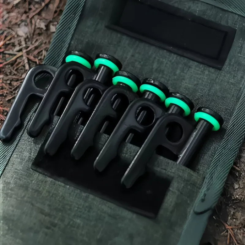 Pack of 31 Glow Tent Peg Rings, Luminous Night Safety Markers for Camping and Hiking, Prevent Tripping