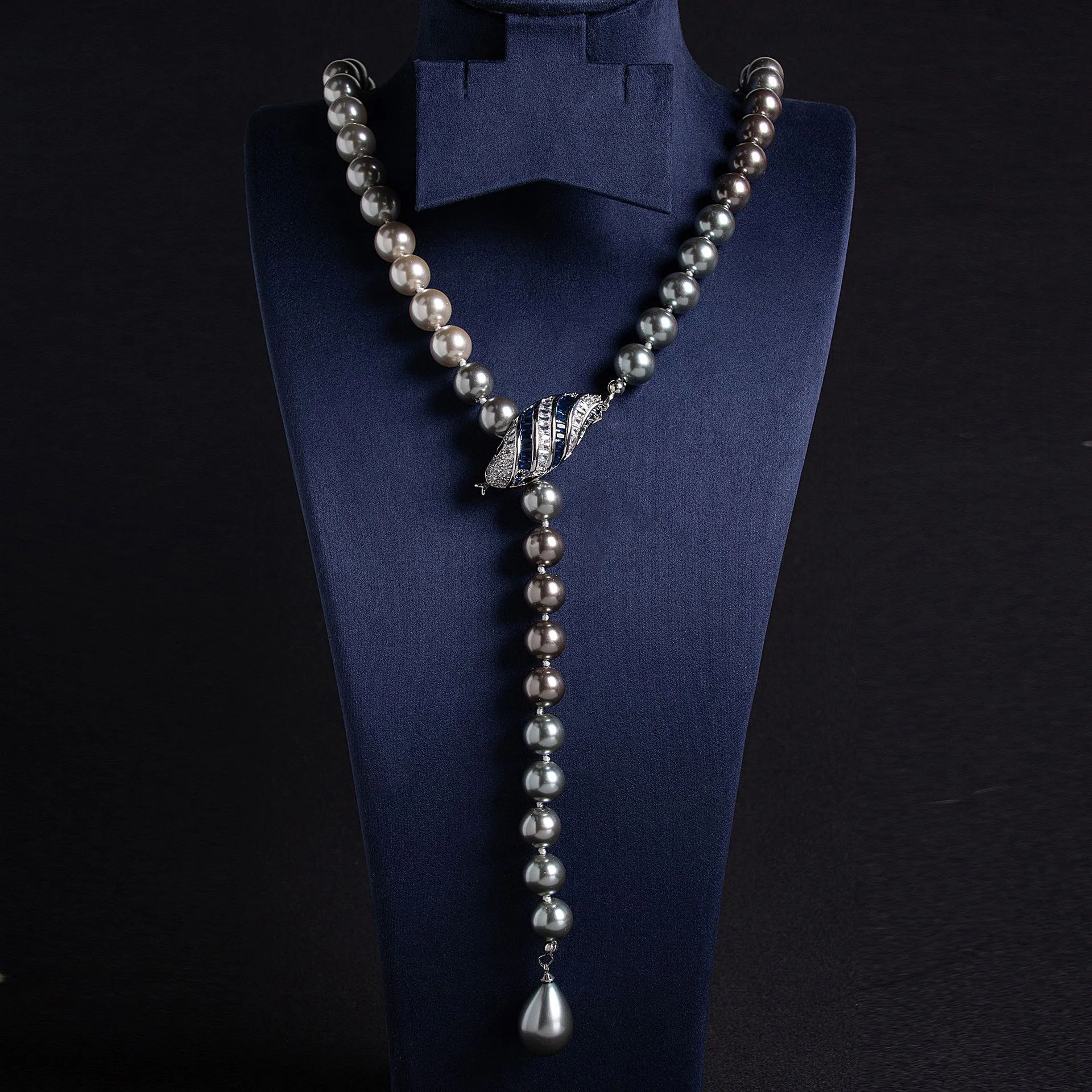 

EYER New Vintage Pearl Snake Head Drop Necklace Inlay Cubic Zircon High Quality Luxury Women Fashion Party Evening Jewelry