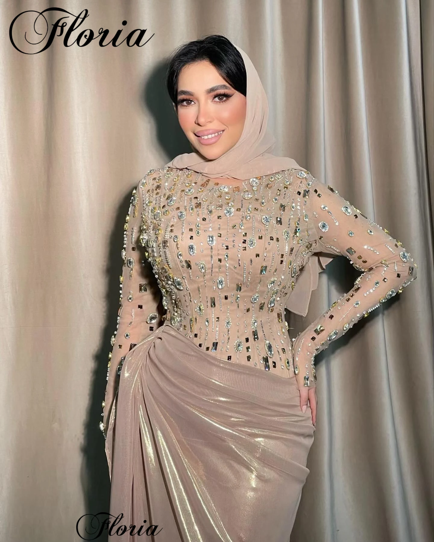 Middle East Muslim Celebrity Dresses With Crystals Long Sleeves Formal Occasion Dresses Plus Size Vestidos De Noche Evening Gown