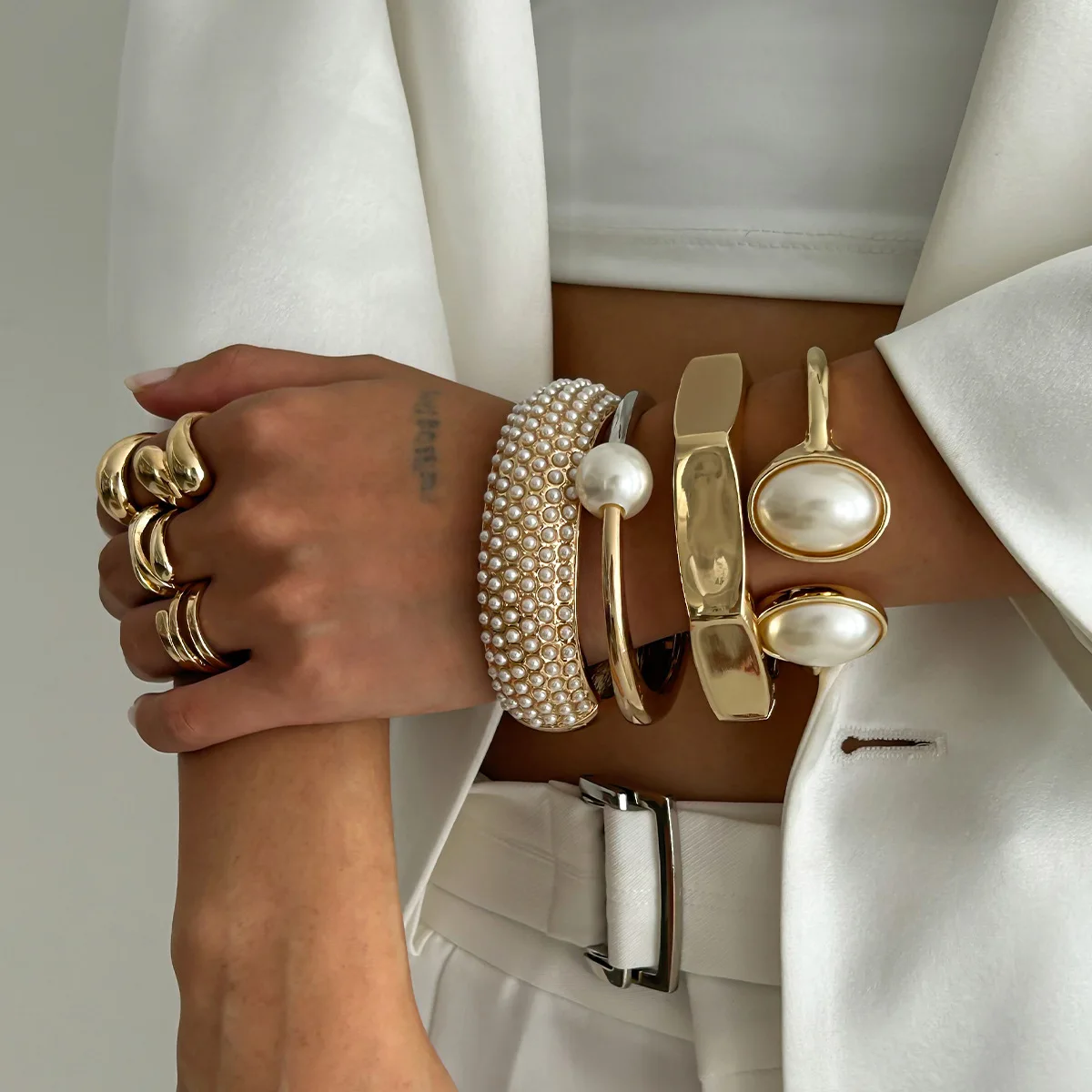 DIEZI Exaggerated Imitation Pearl Cuff Wide Bangles For Women Men Vintage Heavy Geometric Metal Spring Bangle Bracelet Jewelry