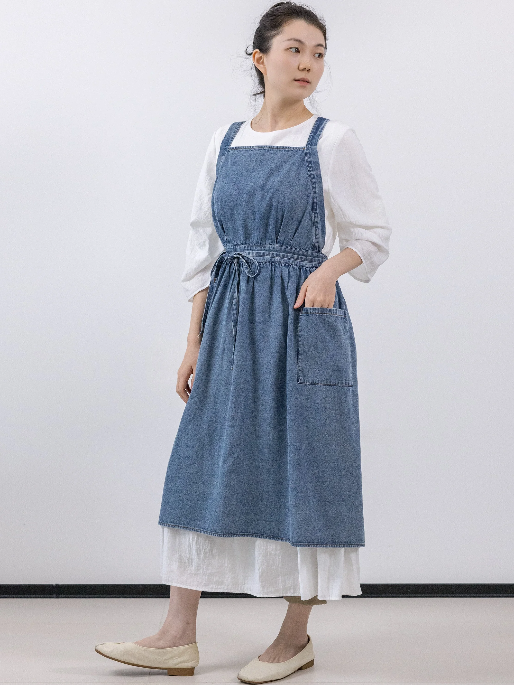 

Faionable Denim Apron Women's High Aesthetic Young Sle Work Beautiful Home New Model Handmade Cotton Protective Apron