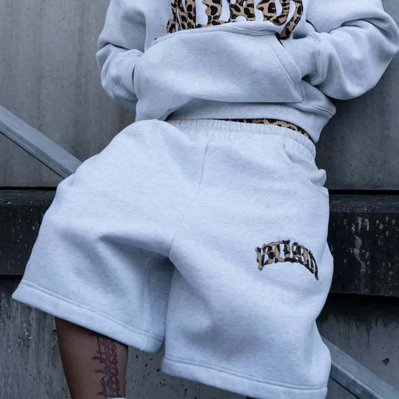 Verão americano high street moda leopardo impressão carta retalhos cintura dupla shorts y2k hiphop solto em linha reta rock calças