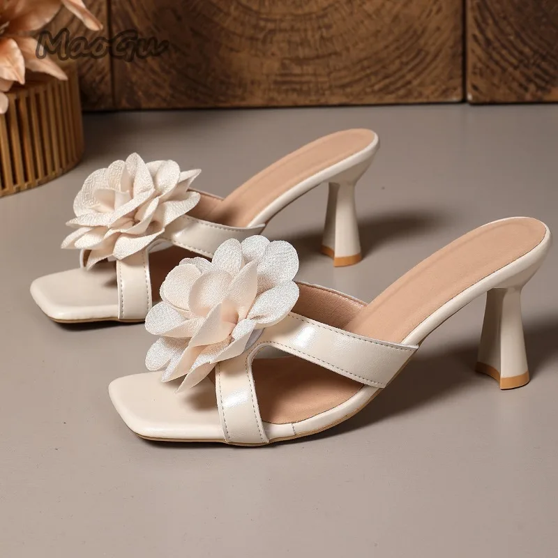 النمط الفرنسي صنادل كعب رقيقة المرأة الصيف أبلى جديد زهرة شباشب على الموضة Size36 42 فستان نسائي أحذية Sandalias De Mujer