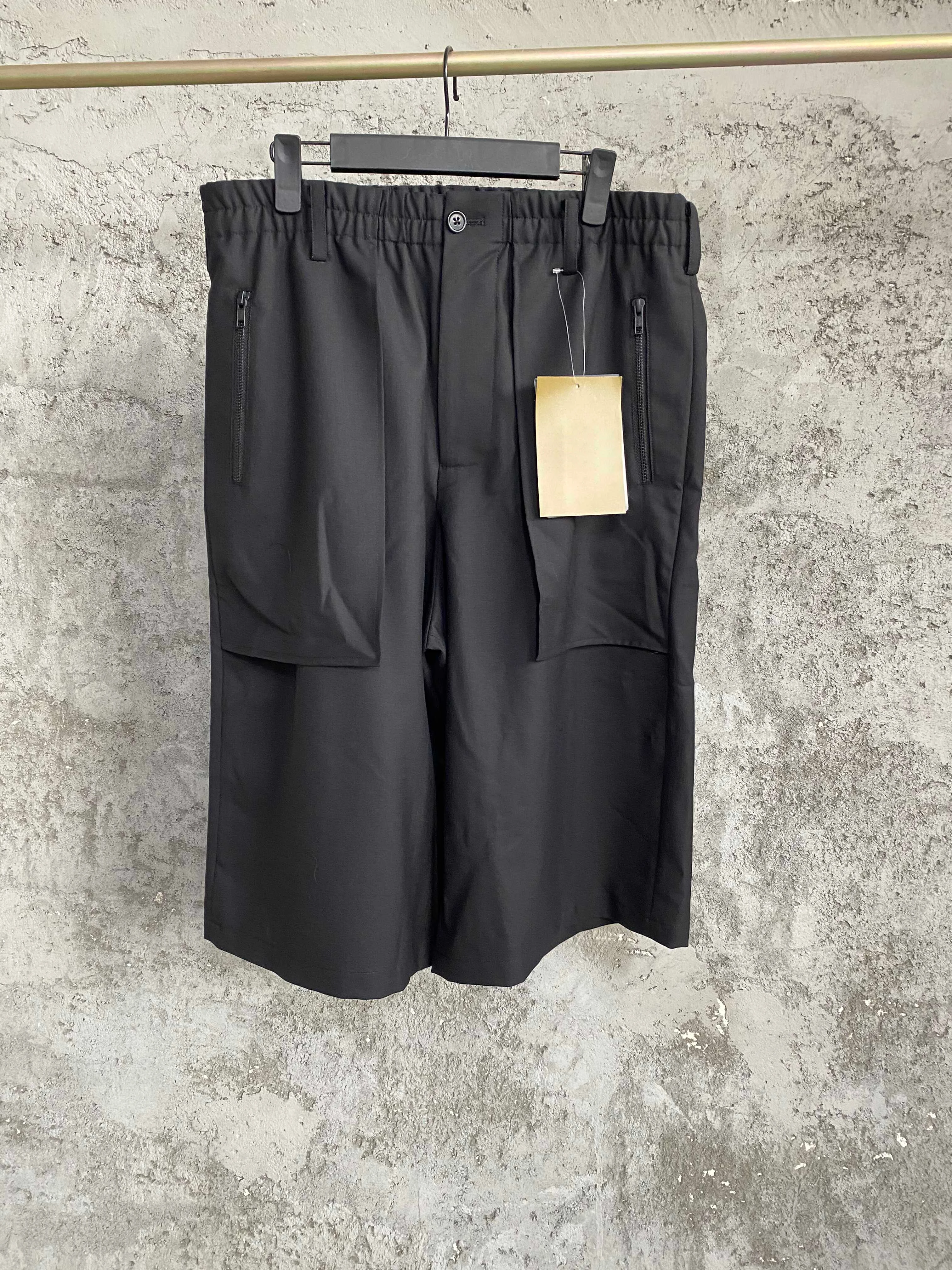 

TOP-YAMAMOTO classic wool capri pants in large sizes