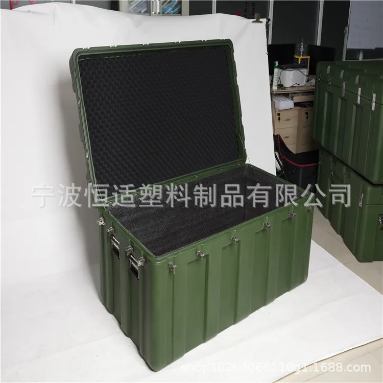 Verpackungsbox für Rotationsformgeräte. Große Ausrüstung und Instrumente, Materialtransportbox