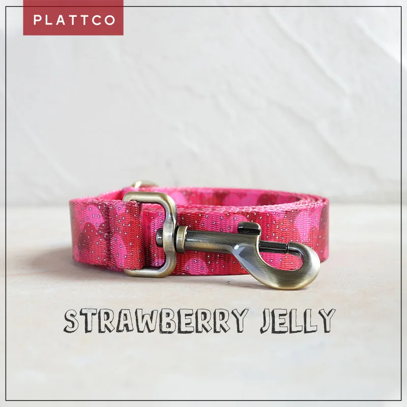 PLATTCO unique design dog leash print STRAWBERRY JELLY with high-quality bronze buckle size 5 PDL322Br