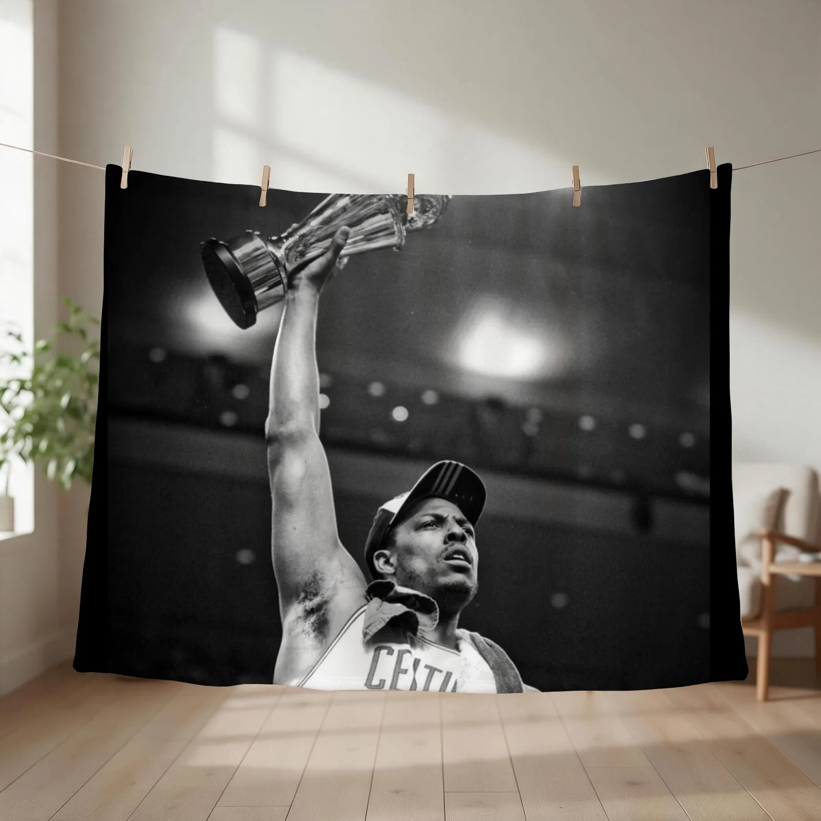 Paul Pierce - Finas MVP - Black / White Throw Blanket warm for winter Soft Big Warm Luxury Throw Blankets