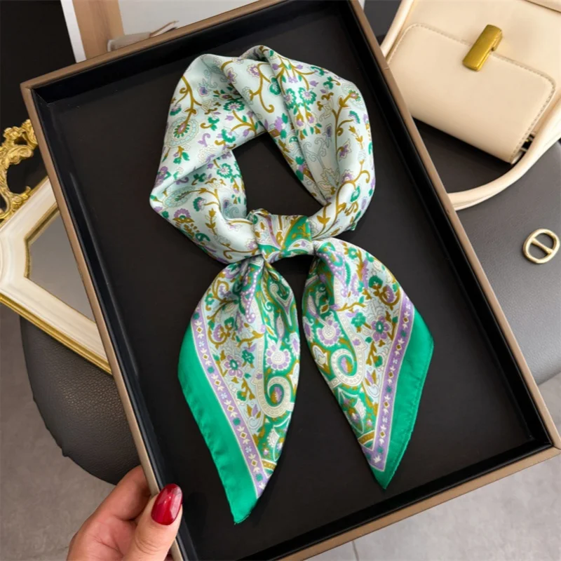 70*70 سنتيمتر مصمم طباعة وشاح المرأة الأوشحة الحريرية باندانا الحجاب منديل شال منديل رباط شعر Foulard سيدة فاخرة