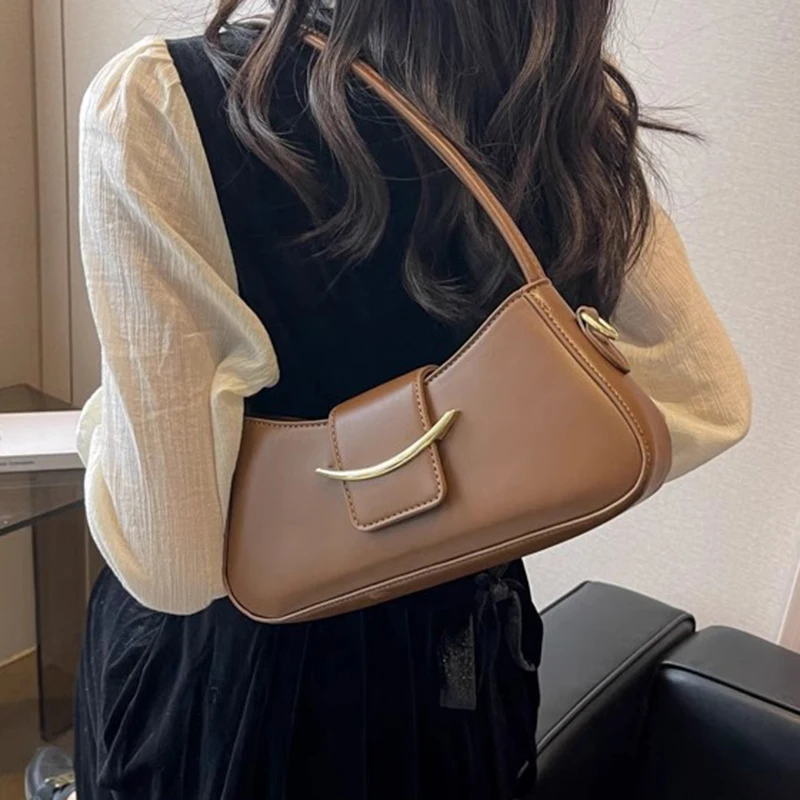 

Shoulder Bag For Women 2023 Metal Decoration Retro Concise Luxury Design Ladies Female Crossbody Bag